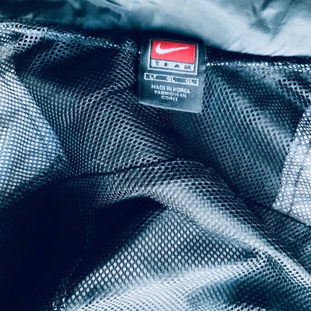 Nike Windrunner - Picture 4 of 4